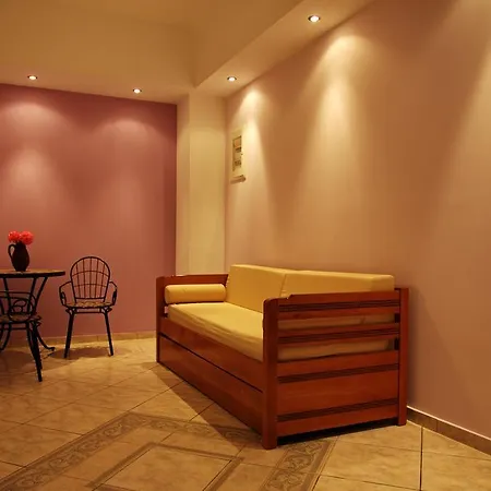 Hostel αποσπερίτης Δονούσα