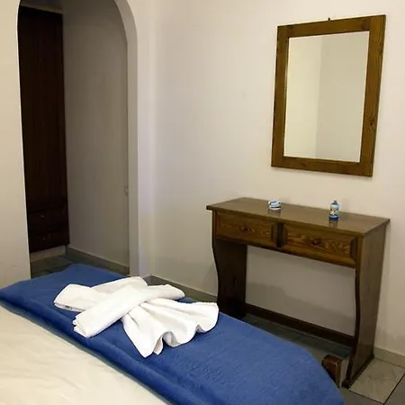 αποσπερίτης Hostel Δονούσα