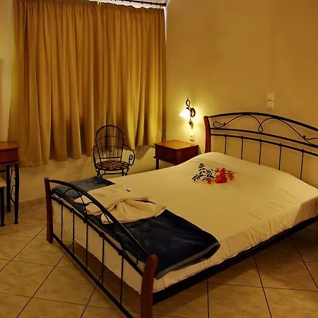 Aposperitis Hostel Donousa