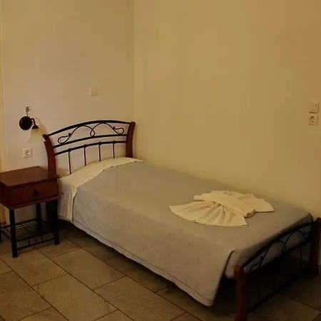 Hostel Aposperitis *